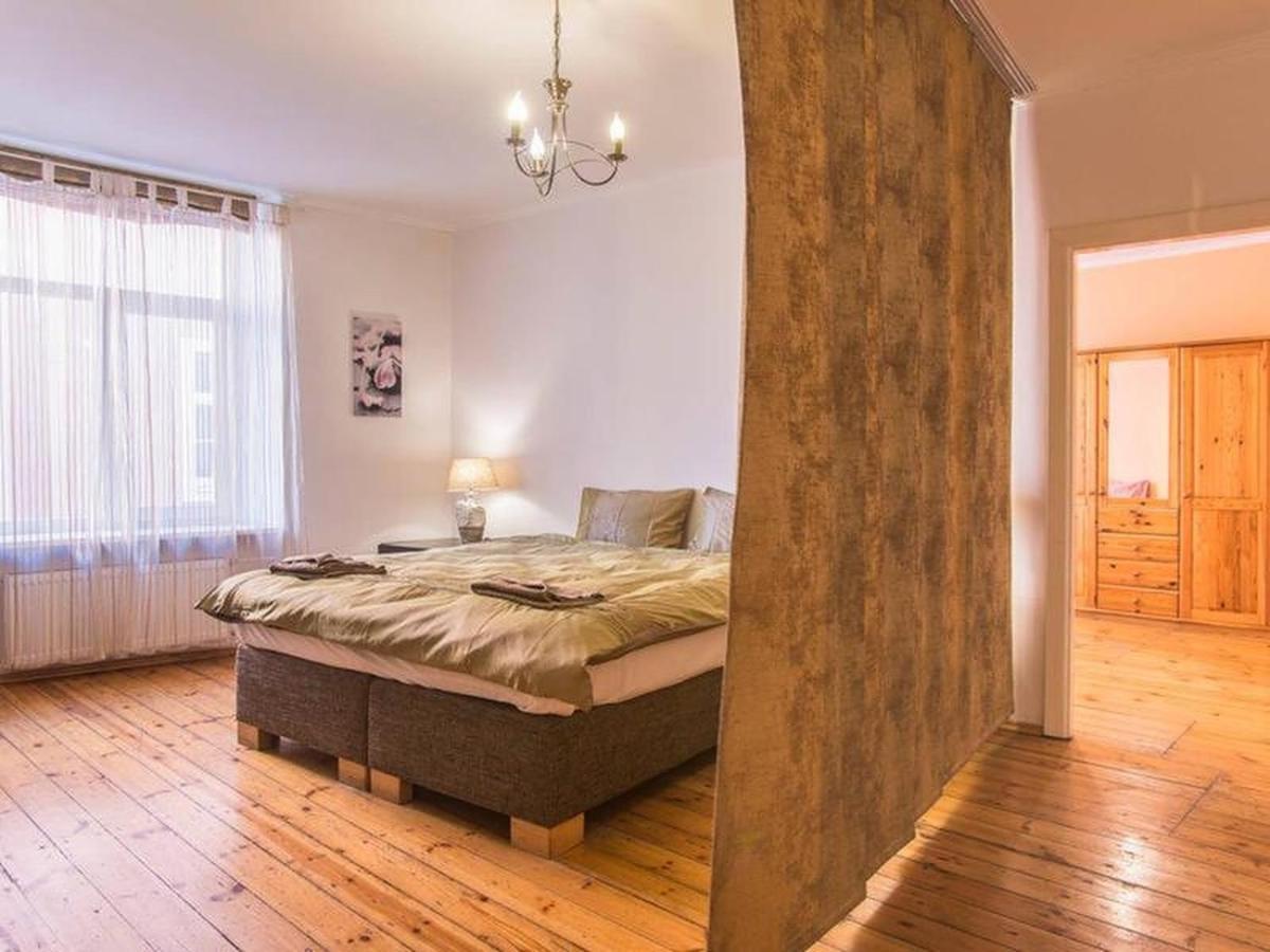 Old - 4 Bedroom Lejlighed Riga